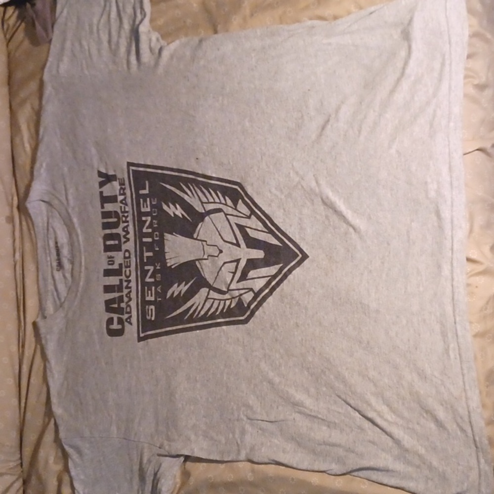 CALL OF DUTY TSHIRT GRAY SIZE L